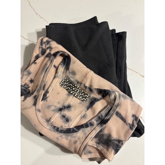 Groceries Apparel Pants - NEW Groceries Apparel Womens Small Tie Dye Tank and flare Legging Set Black